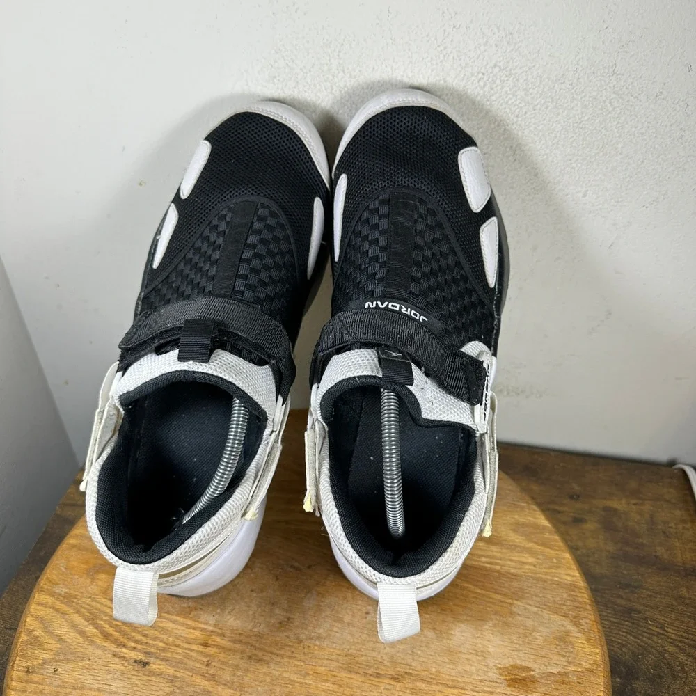 Jordan Trunner LX Mens Training Shoes Black White 897992-010 Size 13